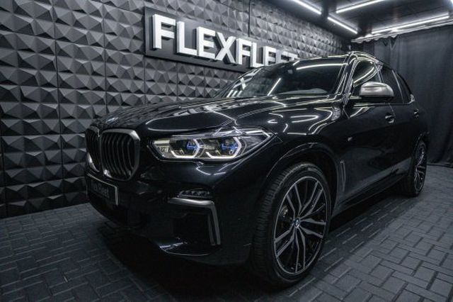 BMW X5 M50