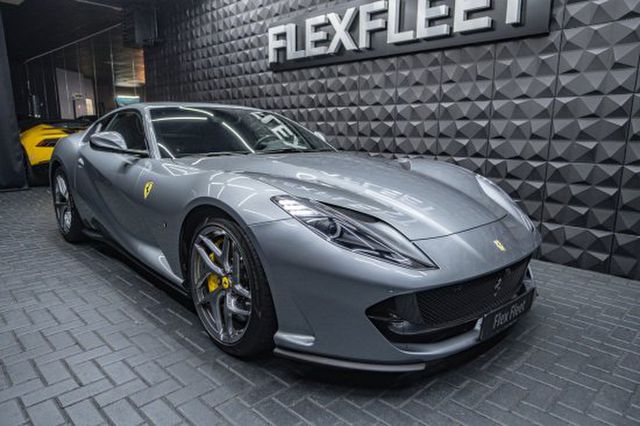 FERRARI 812 Superfast  Lift 2xKamera Carbon NO OPF