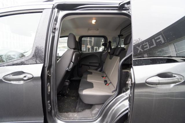 FORD Tourneo Courier 1.0 EcoBoost EU6 Titanium