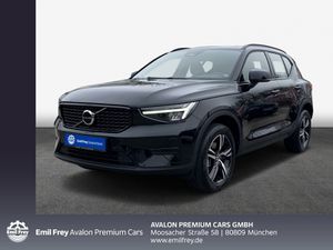 VOLVO XC40 B3 B DKG Plus Dark