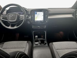 VOLVO XC40 T5 Recharge DKG RDesign Expression