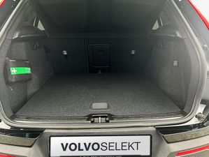 VOLVO XC40 T5 Recharge DKG RDesign Expression