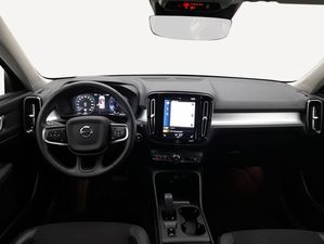 VOLVO XC40 T4 Geartronic Momentum Pro