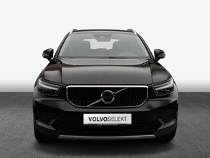 VOLVO XC40 T4 Geartronic Momentum Pro