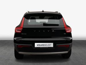 VOLVO XC40 T4 Geartronic Momentum Pro