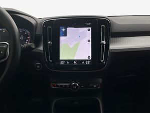 VOLVO XC40 D3 AWD Geartronic Momentum Pro