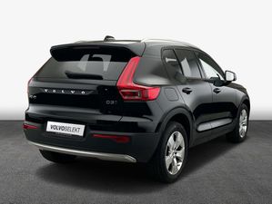 VOLVO XC40 D3 AWD Geartronic Momentum Pro