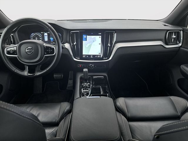 VOLVO V60 T8 AWD Recharge Geartronic RDesign