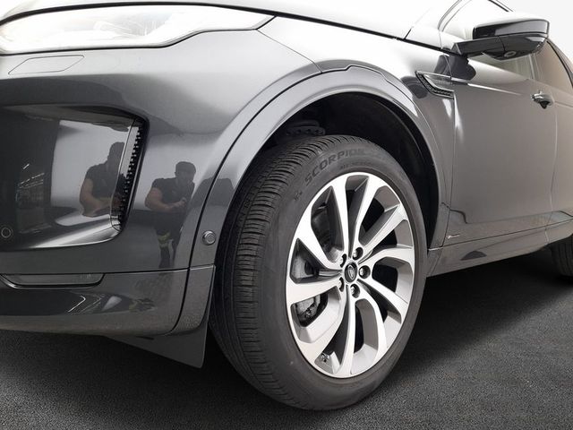 LAND ROVER Discovery Sport D200 R-Dynamic SE