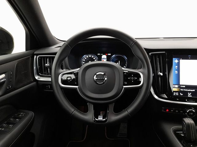 VOLVO V60 T8 AWD Recharge Geartronic RDesign