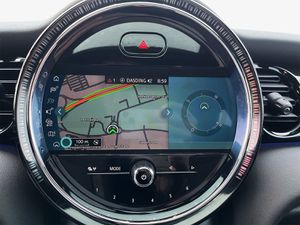 MINI Cooper SE Hatch DAB LED Pano.Dach Navi Tempomat Cooper SE