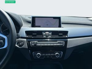 BMW X1 xDrive25e Advantage DAB LED Navi AHK Shz PDC