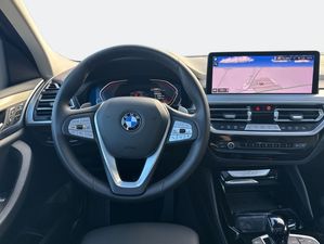 BMW X4 xDrive20d Head-Up DAB Pano.Dach Komfortzg. X4 xDrive20d