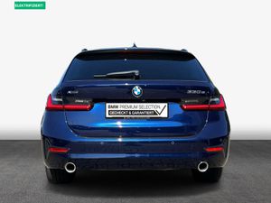 BMW 330e xDrive Touring Advantage Head-Up HiFi DAB