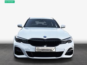 BMW 320e Touring M Sport Head-Up DAB WLAN Tempomat