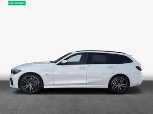 BMW 320e Touring M Sport Head-Up DAB WLAN Tempomat