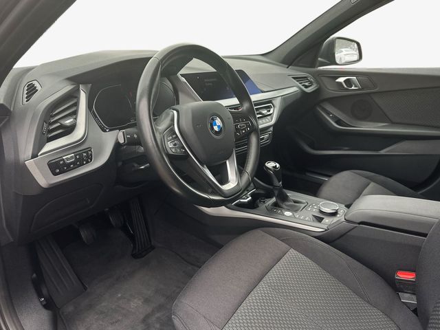 BMW 118i Hatch Advantage WLAN Tempomat Klimaaut.