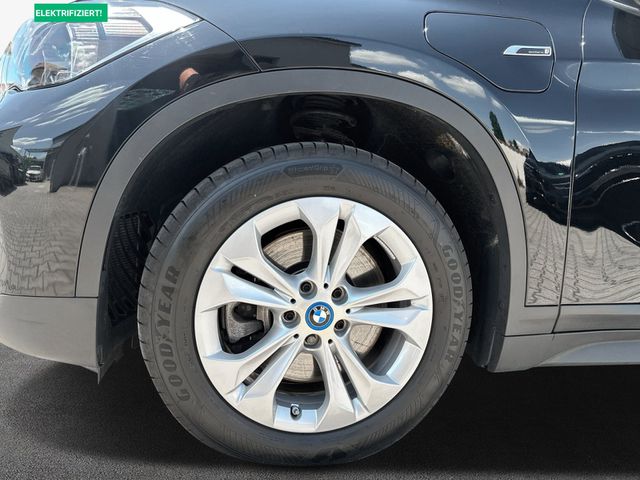 BMW X1 xDrive25e Advantage DAB LED Navi AHK Shz PDC