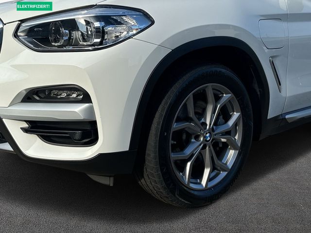 BMW X3 xDrive30e xLine Head-Up DAB LED Pano.Dach