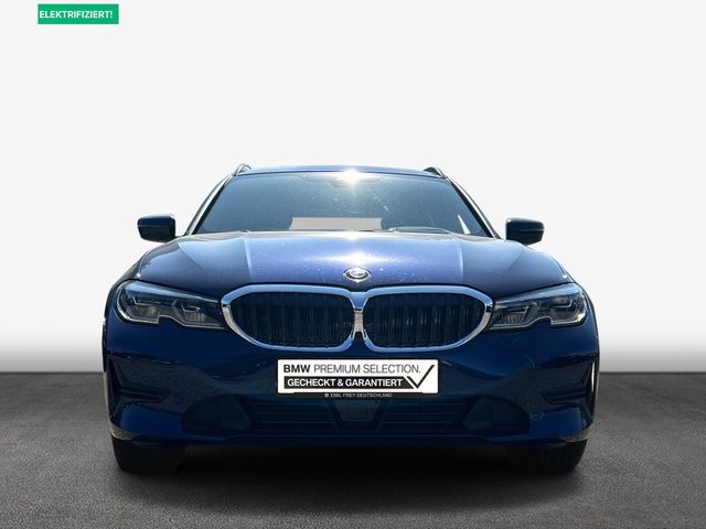 BMW 330e xDrive Touring Advantage Head-Up HiFi DAB