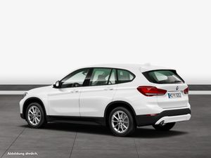 BMW X1 sDrive18i Advantage DAB LED Navi Tempomat