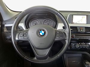 BMW X1 sDrive18i Advantage Navi Tempomat Klimaaut.