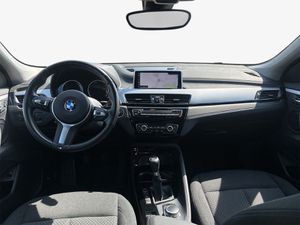 BMW X2 sDrive18i Advantage LED Navi Tempomat Shz