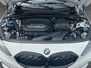 BMW M135i xDrive Hatch Head-Up HiFi DAB LED WLAN