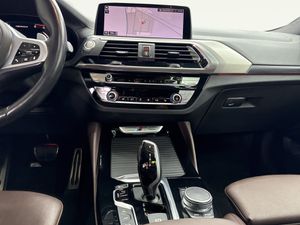 BMW X4 M40d Gestiksteuerung Head-Up HK HiFi DAB LED