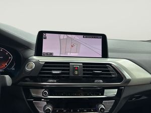 BMW X4 M40d Gestiksteuerung Head-Up HK HiFi DAB LED