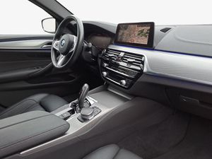 BMW M550d xDrive Touring Ferngesteuertes Parken DAB