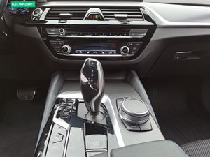 BMW 530e xDrive Touring M Sportpaket Head-Up DAB