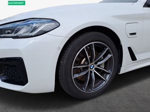 BMW 530e xDrive Touring M Sportpaket Head-Up DAB