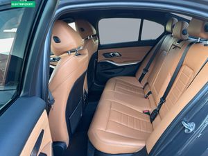 BMW 330e Limousine M Sport Head-Up HiFi DAB WLAN