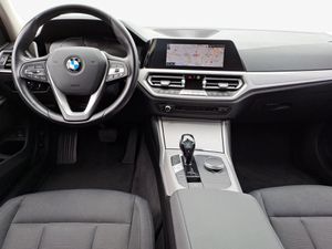 BMW 318d Touring Advantage DAB ACC + Stop&Go Shz