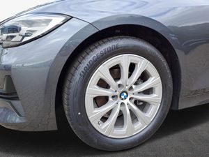 BMW 318d Touring Advantage DAB ACC + Stop&Go Shz