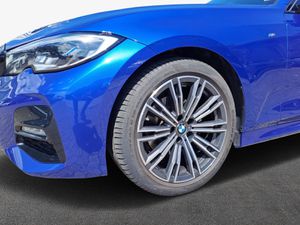 BMW 320d Touring M Sport Head-Up HiFi DAB WLAN Shz