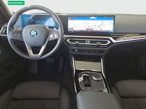 BMW 320e Limousine HK HiFi DAB LED ACC + Stop&Go