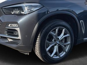 BMW X5 xDrive30d xLine Gestiksteuerung Head-Up Shz