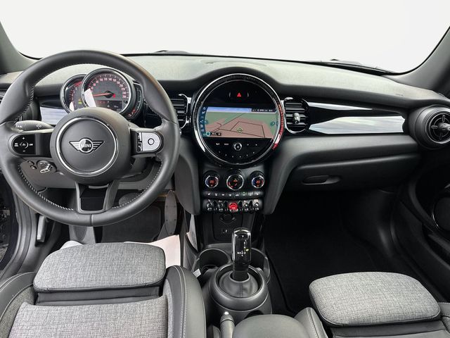 MINI Cooper Hatch DAB LED Navi Komfortzg. Tempomat