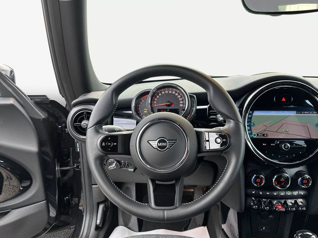 MINI Cooper Hatch DAB LED Navi Komfortzg. Tempomat