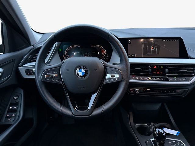 BMW 118i Hatch Advantage DAB LED WLAN Tempomat Shz 118i