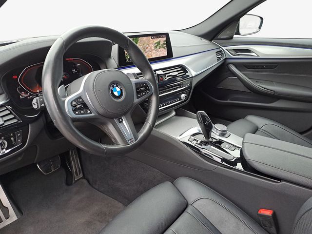 BMW M550d xDrive Touring Ferngesteuertes Parken DAB