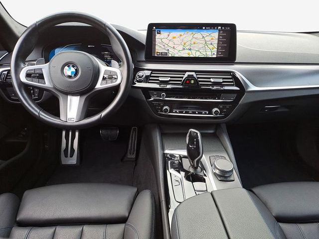 BMW 530e xDrive Touring M Sportpaket Head-Up HiFi 530e xDrive