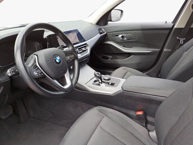 BMW 318d Touring Advantage DAB ACC + Stop&Go Shz