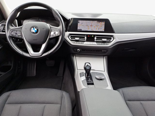 BMW 318d Touring Advantage DAB ACC + Stop&Go Shz