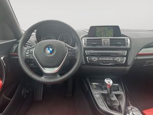 BMW 218i Cabrio Sport Line HiFi Xenon Navi Bus. USB