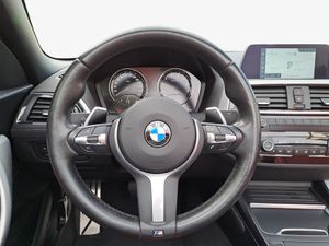 BMW 230i Cabrio M Sportpaket WLAN RFK Navi Bus. Shz