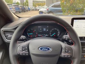 FORD Focus Turnier 1.5 EcoBlue Aut. ST-LINE *LED