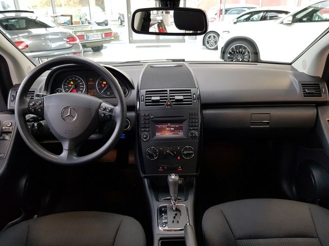 MERCEDES-BENZ A 180 CLASSIC AUTOMATIK PTS KLIMA ISOFIX